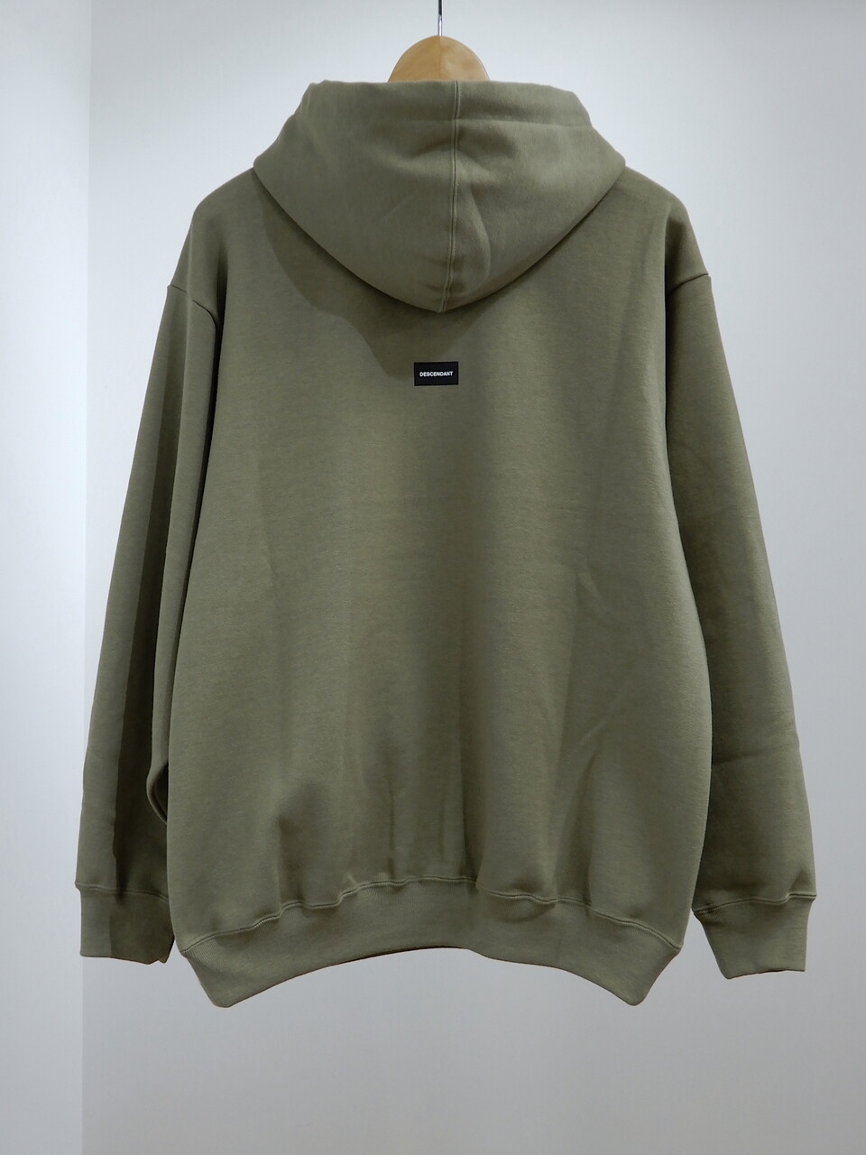 DESCENDANT 21 2ND SPOT ITEM - 11.25 : Roots & Bonds blog