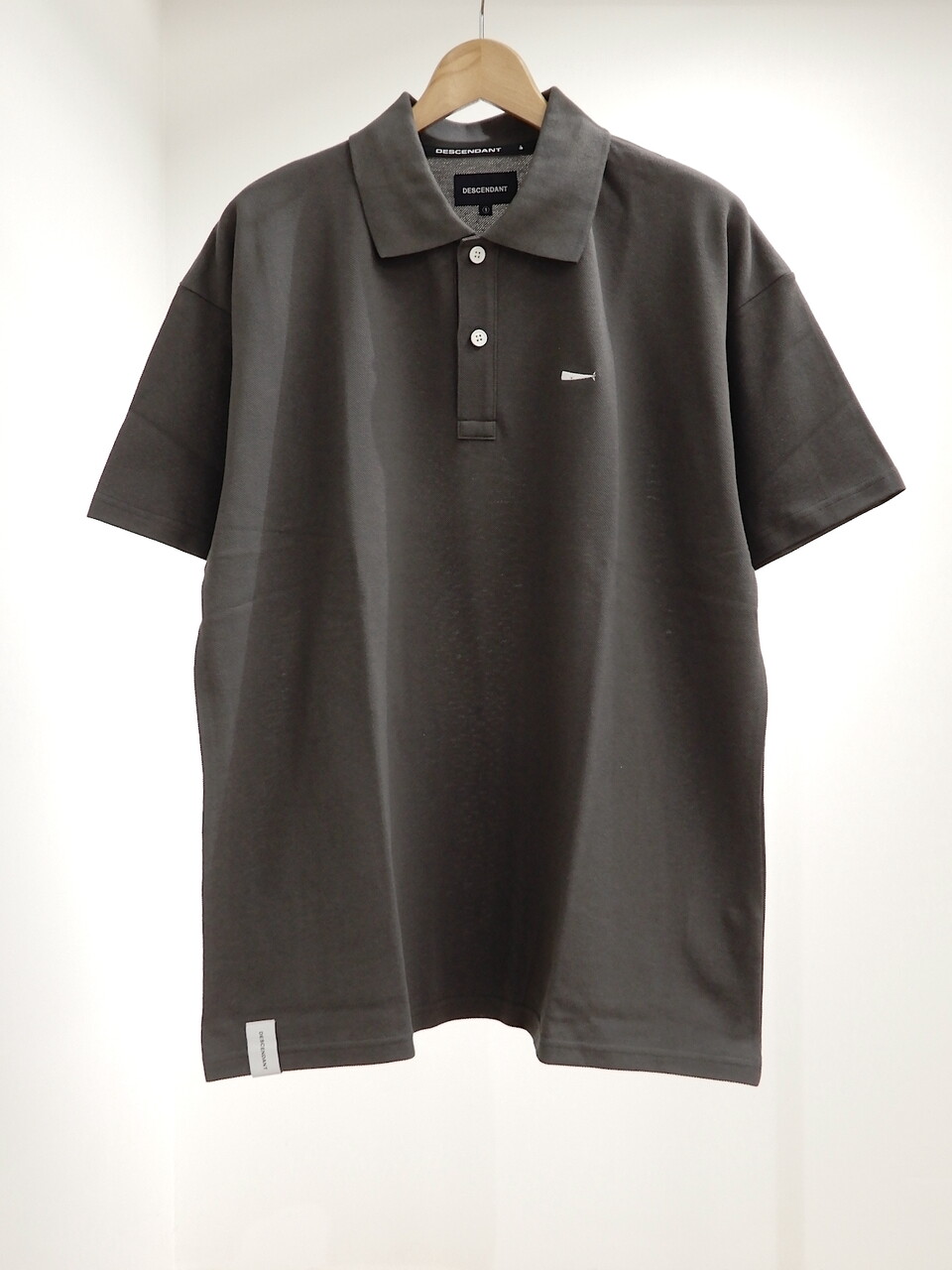DESCENDANT 22SS - 6.9 : Roots & Bonds blog