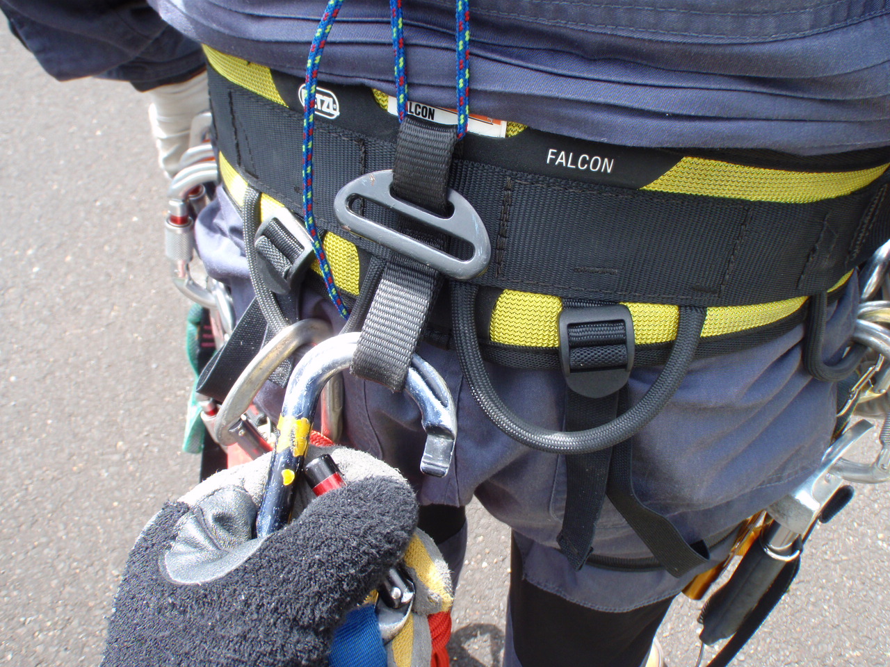 PETZL FALCON ペツル ファルコン レビュー : 特殊高所技術の広場 PETZL FALCON ペツル ファルコン レビュー : 特殊高所技術の広場