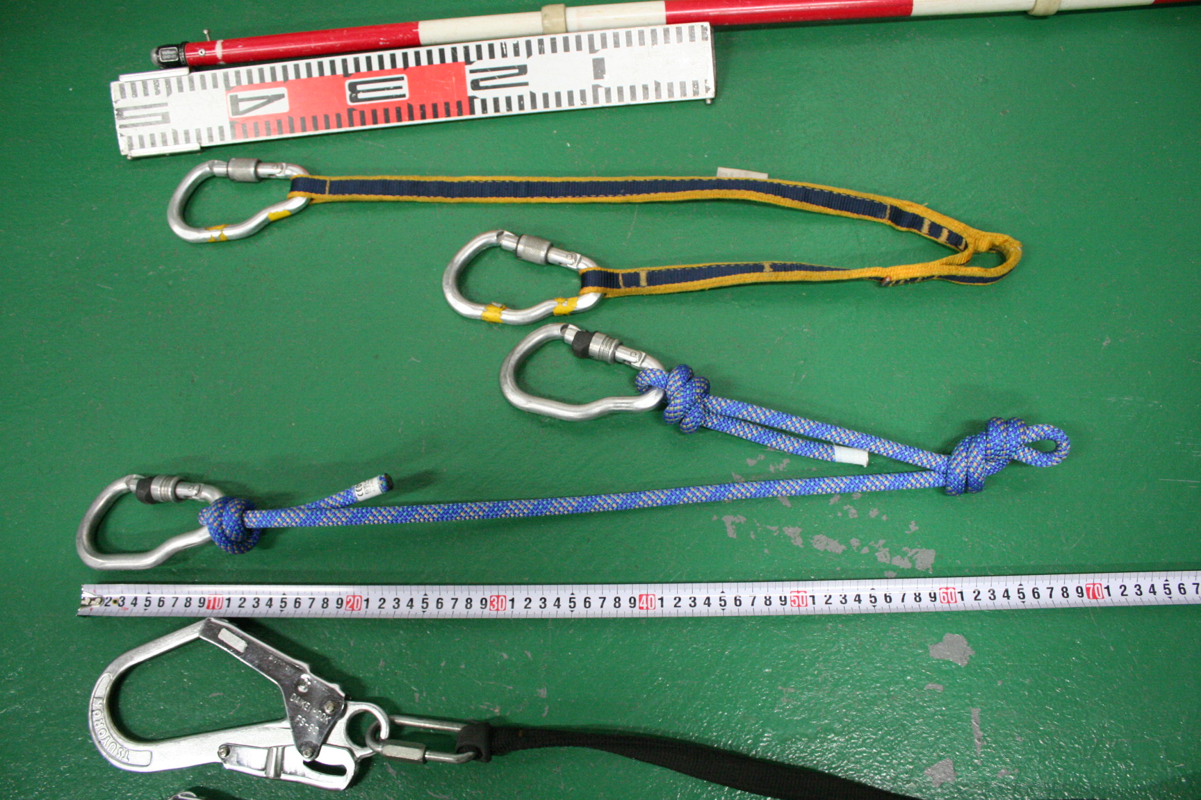 ダイナミックロープでy字ランヤードを作る Ver4 特殊高所技術の広場 ロープ高所作業 ロープアクセス