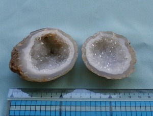 CrystalGeode2