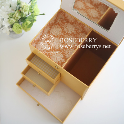 cartonnage1061