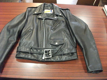 レザージャケット　『身幅～AH～袖幅つめ』