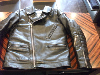 レザージャケット 『身幅~AH~袖幅つめ、肩幅つめ』