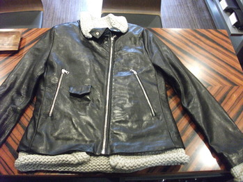 レザージャケット　『身幅～AH～袖巾つめ、肩幅つめ』