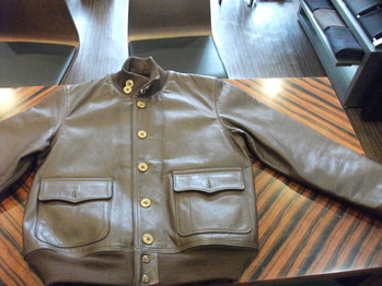 レザージャケット　『身幅～AH～袖幅つめ、肩幅つめ』