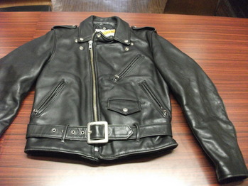 レザージャケット　『身幅～AH～袖幅つめ』