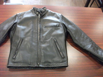 レザージャケット　『身幅～AH～袖幅つめ』