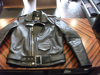 レザージャケット　『身幅～AH～袖幅つめ』