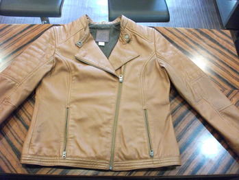 レザージャケット　『身幅～AH～袖幅つめ』