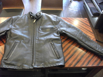 レザージャケット　『身幅～AH～袖幅つめ』