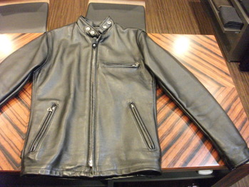 レザージャケット　『身幅～AH～袖幅つめ』