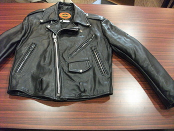 レザージャケット　『身幅～AH～袖幅つめ』