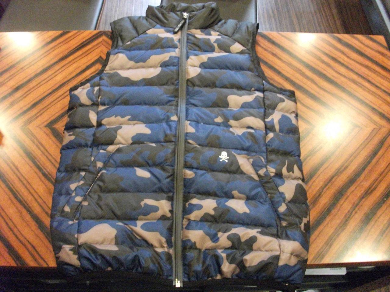 船橋 ロゼオファクトリー 店長のリメイク日記 ダウンジャケット ベストへリメイク