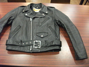 レザージャケット　『身幅～AH～袖幅つめ』
