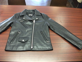レザージャケット 『身幅~AH~袖幅つめ、上で袖丈詰め』