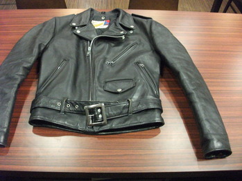 レザージャケット　『身幅～AH～袖幅つめ』