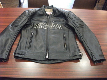 レザージャケット 『身幅~AH~袖幅つめ、上で袖丈詰め』