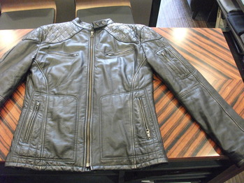 レザージャケット 『身幅~AH~袖巾つめ』