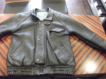 レザーブルゾン　『身幅～AH～袖巾つめ』