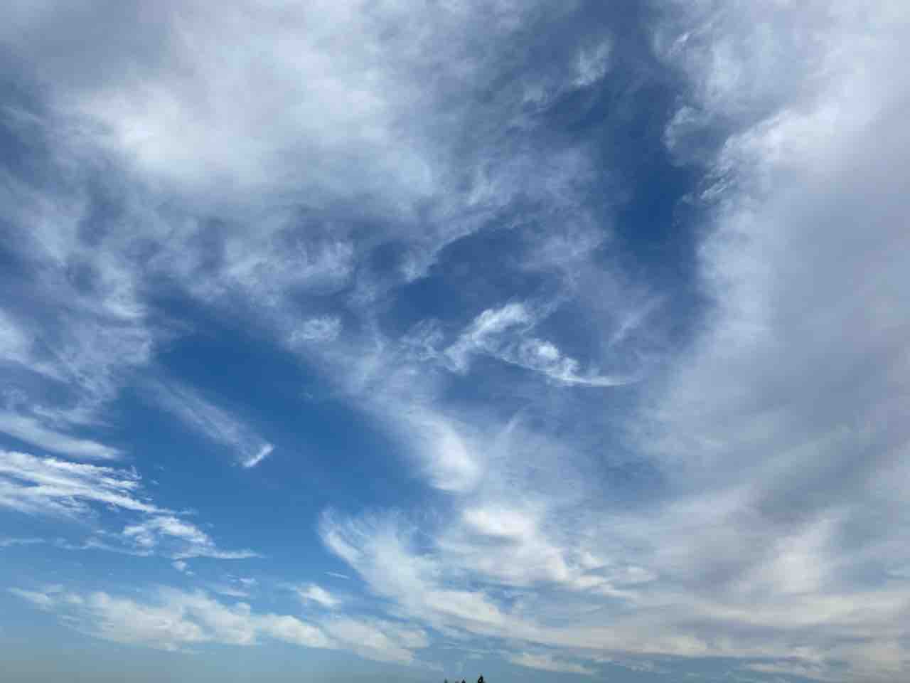 空を見上げて 深呼吸 写真 空 Rose悠雅 空を見上げて 深呼吸 写真 空 Rose悠雅