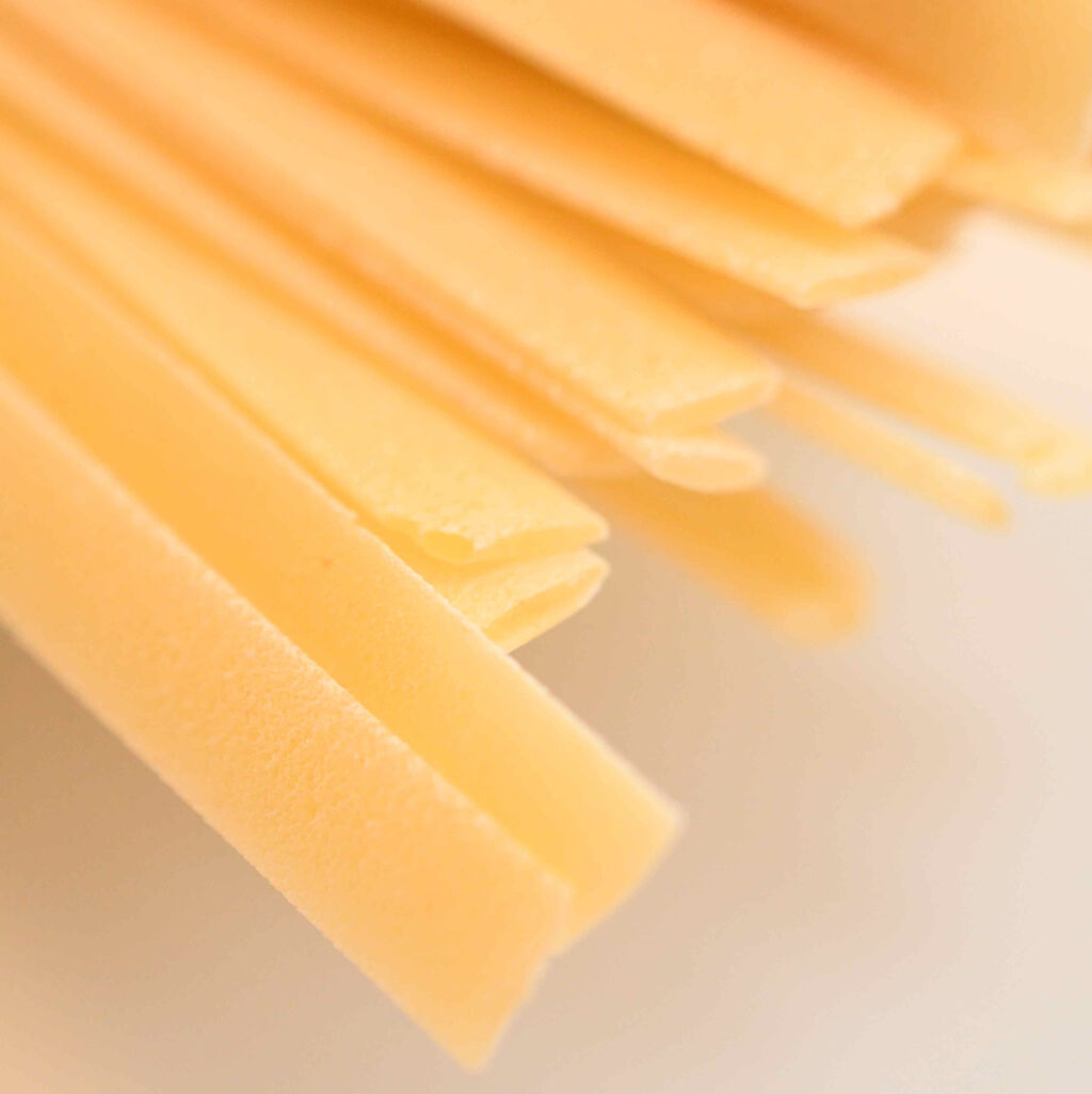 Grazianoのパスタ入荷しました テーブルの上の美味しい物