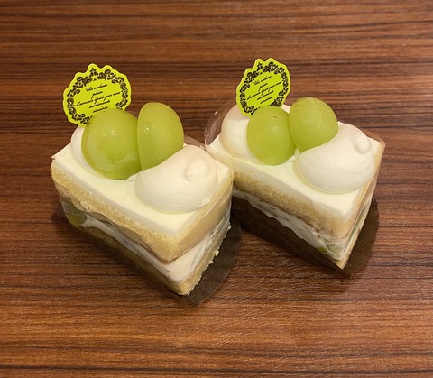 C8D53A5D-5ABD-4CF9-A79E-F0A54AF7DC27