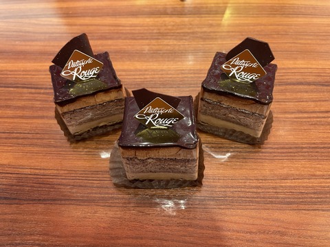 4EDE9435-73E0-48BD-B8AB-66FCCE985446