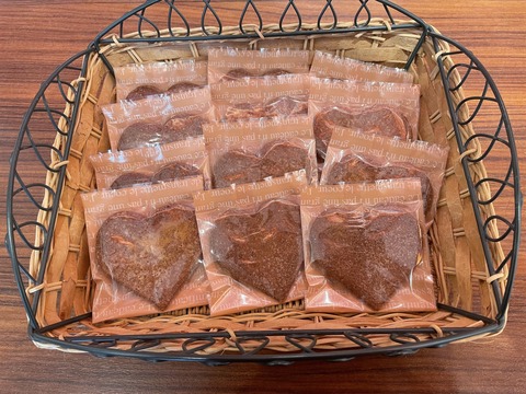 153A1C93-6280-4D95-93D3-40BFA57DD486