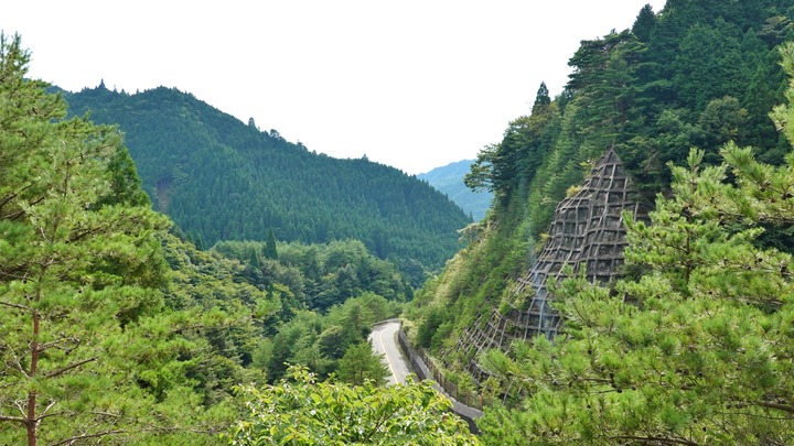下り坂 (3)