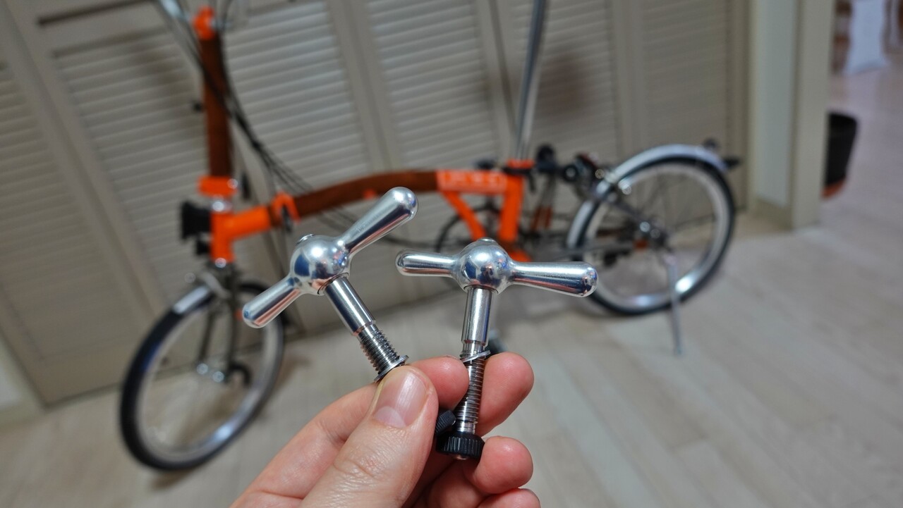 ブロンプトン純正 ヒンジクランプレバー グリーン BROMPTON ブロンプトン純正 ヒンジクランプレバー グリーン BROMPTON