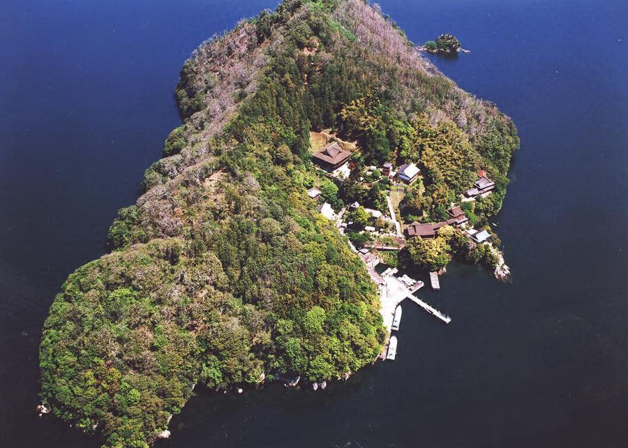 43967_126720207756899436303_900