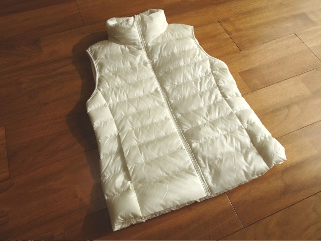 ユニクロでウルトラライトダウンベスト購入 30代におすすめの色は白 骨格診断ナチュラル きれいめカジュアル 30代ママのリアルコーデ