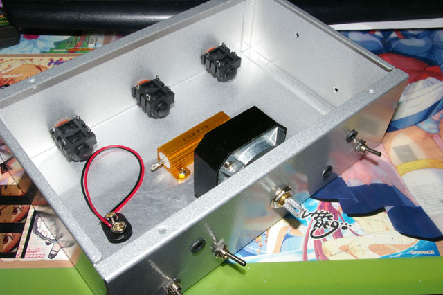 自作痛アッテネーター みーこ あってねーたー Kamikaze Explorer 祐天寺 美汐 Amplifier Speaker Selector Attenuator Dummy Load Rs6000の日記
