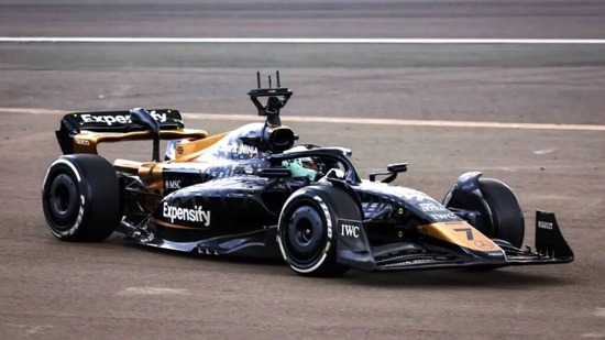 F 1