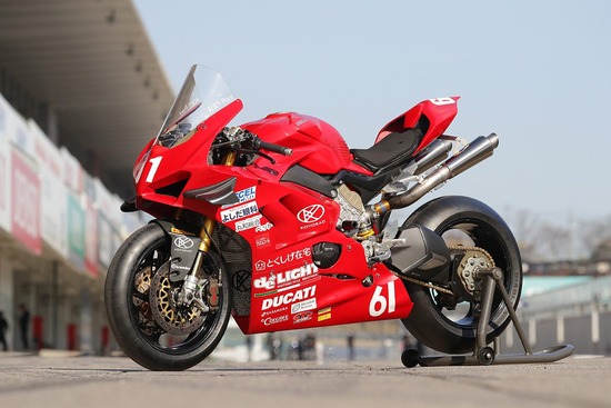 DUCATI 1