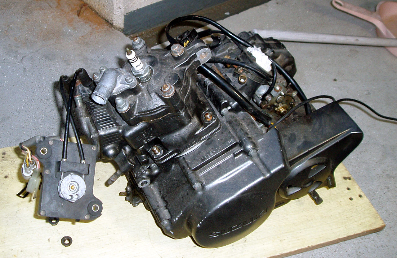 RG125 nf13aガンマ シリンダー ジャンク品 NF13A RG125Γ ガンマ125