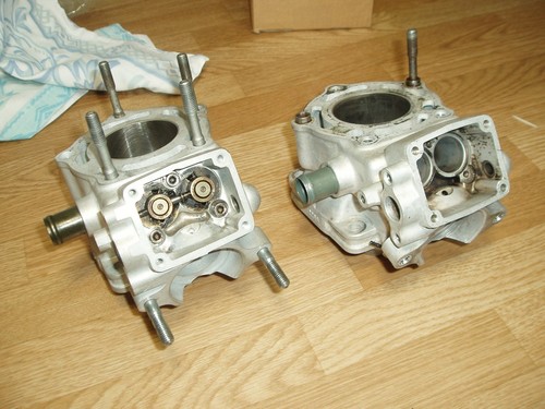 新シリンダーにパーツを移植