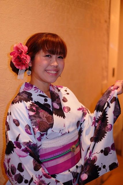 レポ 8 31 金 真昼の月 夜の太陽 浴衣ライブ ありがとうございました 瑠愛 Blog 音楽と生活 レポ 8 31 金 真昼の月 夜の太陽 浴衣ライブ ありがとうございました 瑠愛 Blog 音楽と生活