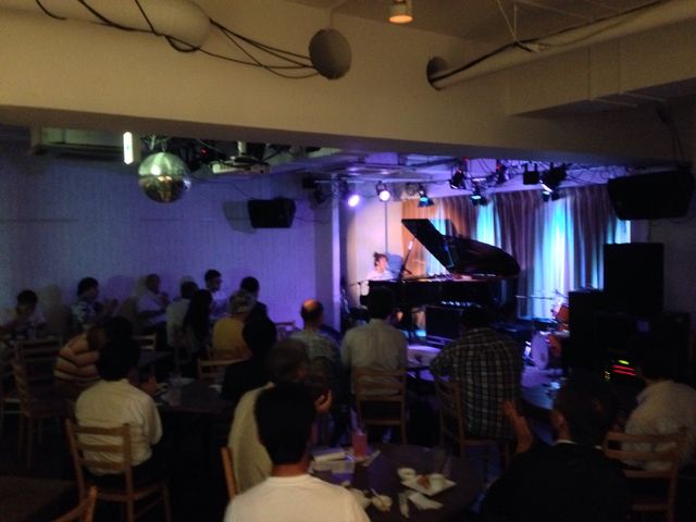 たまプラーザ3丁目カフェ 素敵だあ 瑠愛 Blog 音楽と生活 たまプラーザ3丁目カフェ 素敵だあ 瑠愛 Blog 音楽と生活