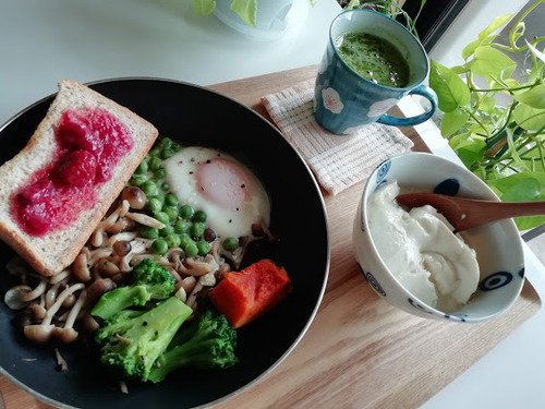 今日の朝昼晩、炊飯器で作るおからケーキ