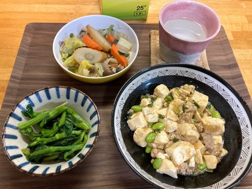 麻辣醤で本格麻婆豆腐、白菜の煮びたし、菜の花のお浸し