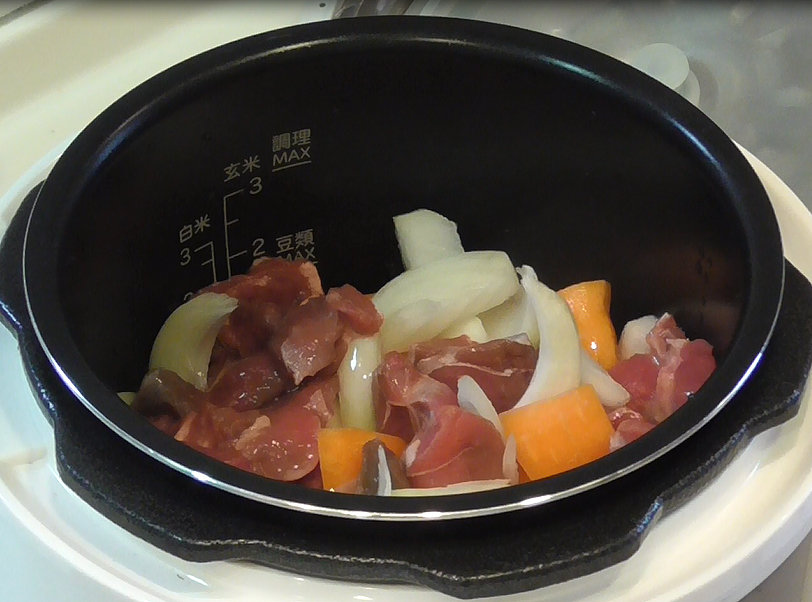 電気圧力鍋 トマト缶とウスターソースでビーフシチュー お酒大好き ズボラおばさんのリアルな家呑みとネコ