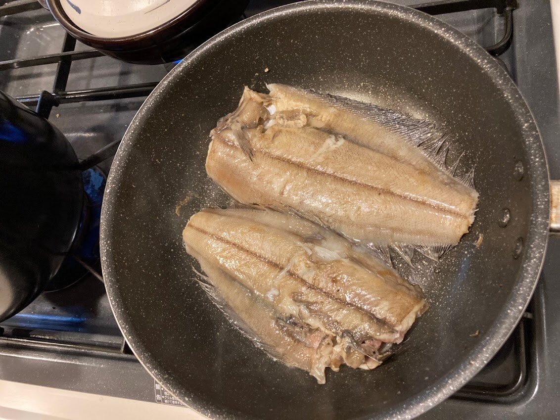 おでん2日目 干しカレイ オートミールおじや お酒大好き ズボラおばさんのリアルな家呑みとネコ おでん2日目 干しカレイ オートミールおじや お酒大好き ズボラおばさんのリアルな家呑みとネコ