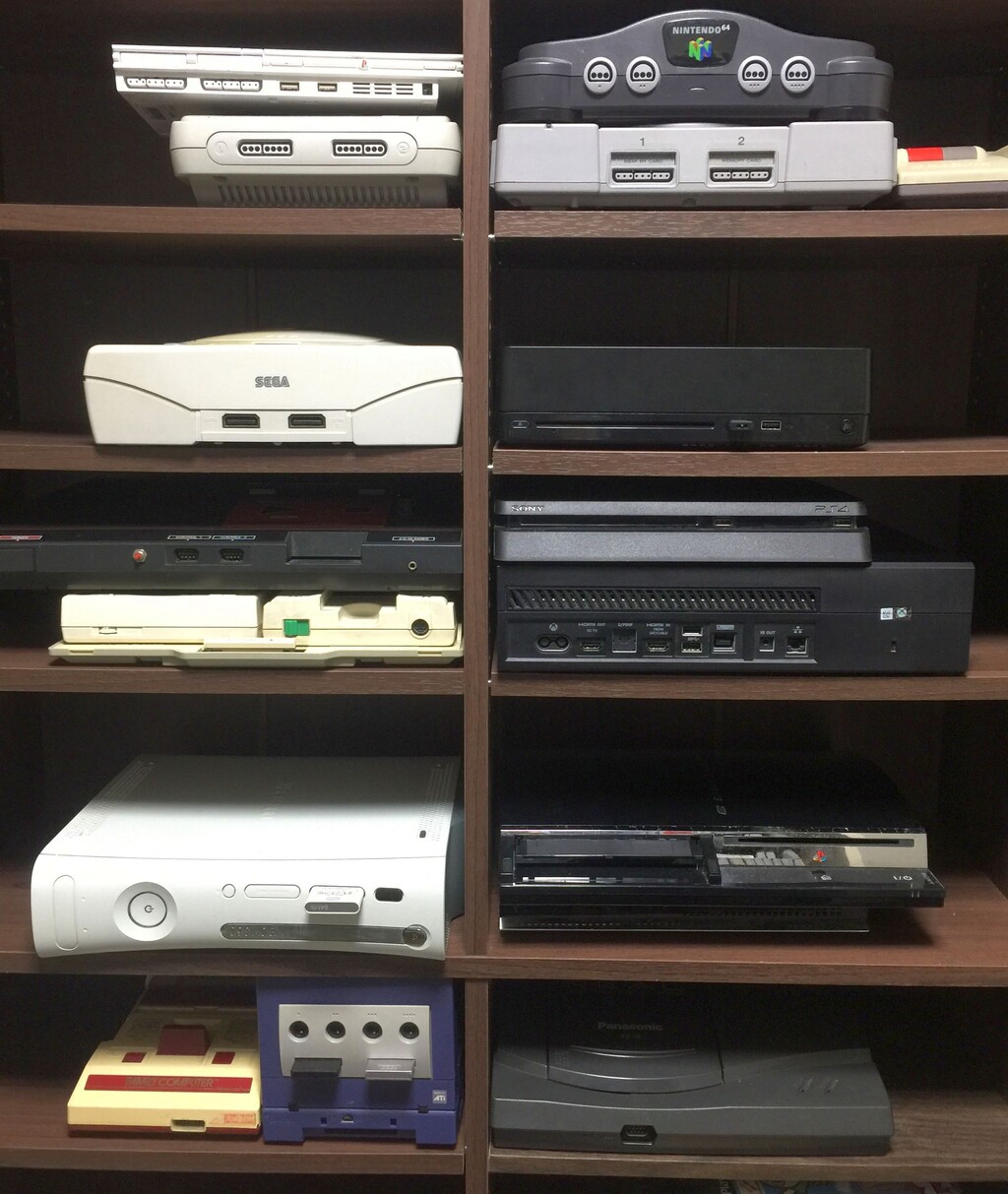 POLYMEGA(beta)開封動画/ゲーム機とのサイズ比較 : POLYMEGAの