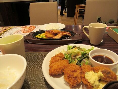 買い物帰り…ガストでランチ : 一歩前進…ゆっくり歩む
