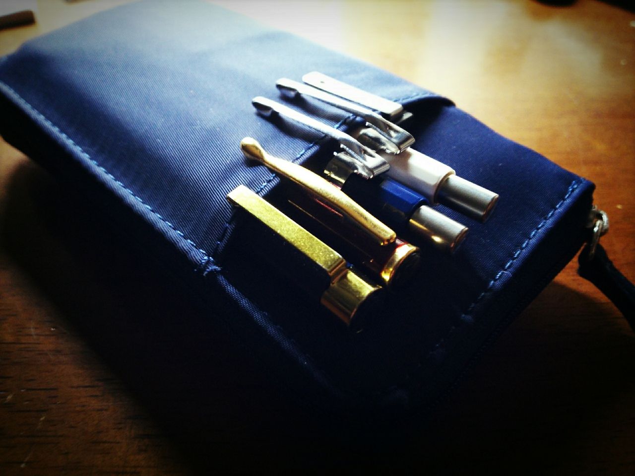 筆箱紹介 17 11 パイロット ペンケース付き手帳バンド 水性の紙