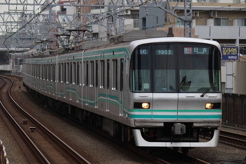 Tokyo_Metro_9000_series_9103_20170422