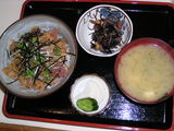 カツオごまだれ