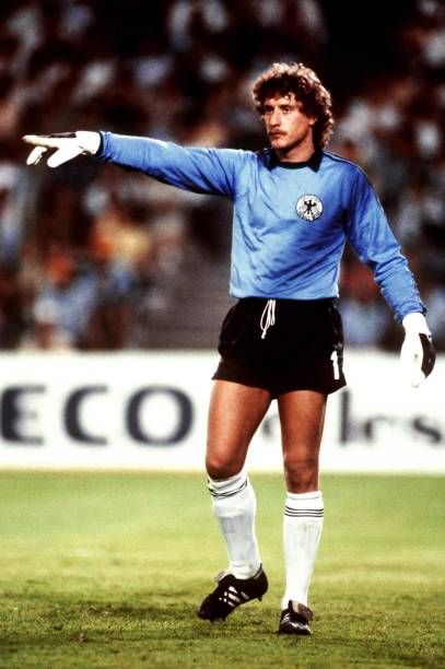 407x612xb79aaedfee12566148803b7a